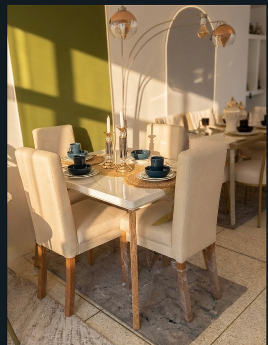 Comedor Nápoles - Mesa Blanca Luminosa + 4 Sillas Crema con Patas Madera Natural